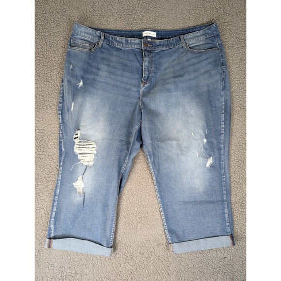 Lane Bryant Mid Rise Boyfriend Capri Jeans Size 28 (50×23) Distressed City Cute - Picture 1 of 11